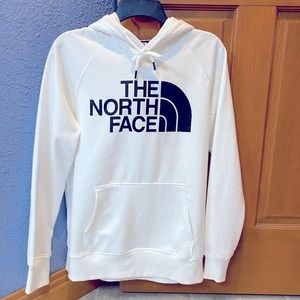 NWT THE NORTH FACE HOODIE